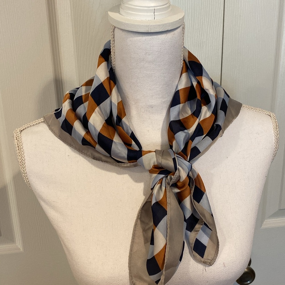 Three Scarves! - image 2
